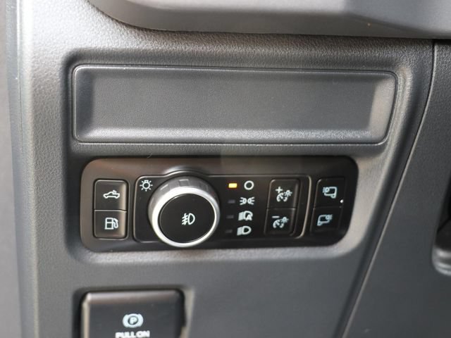 Used 2025 Ford F150 XLT w/ Equipment Group 302A MID AWD/4WD image 31