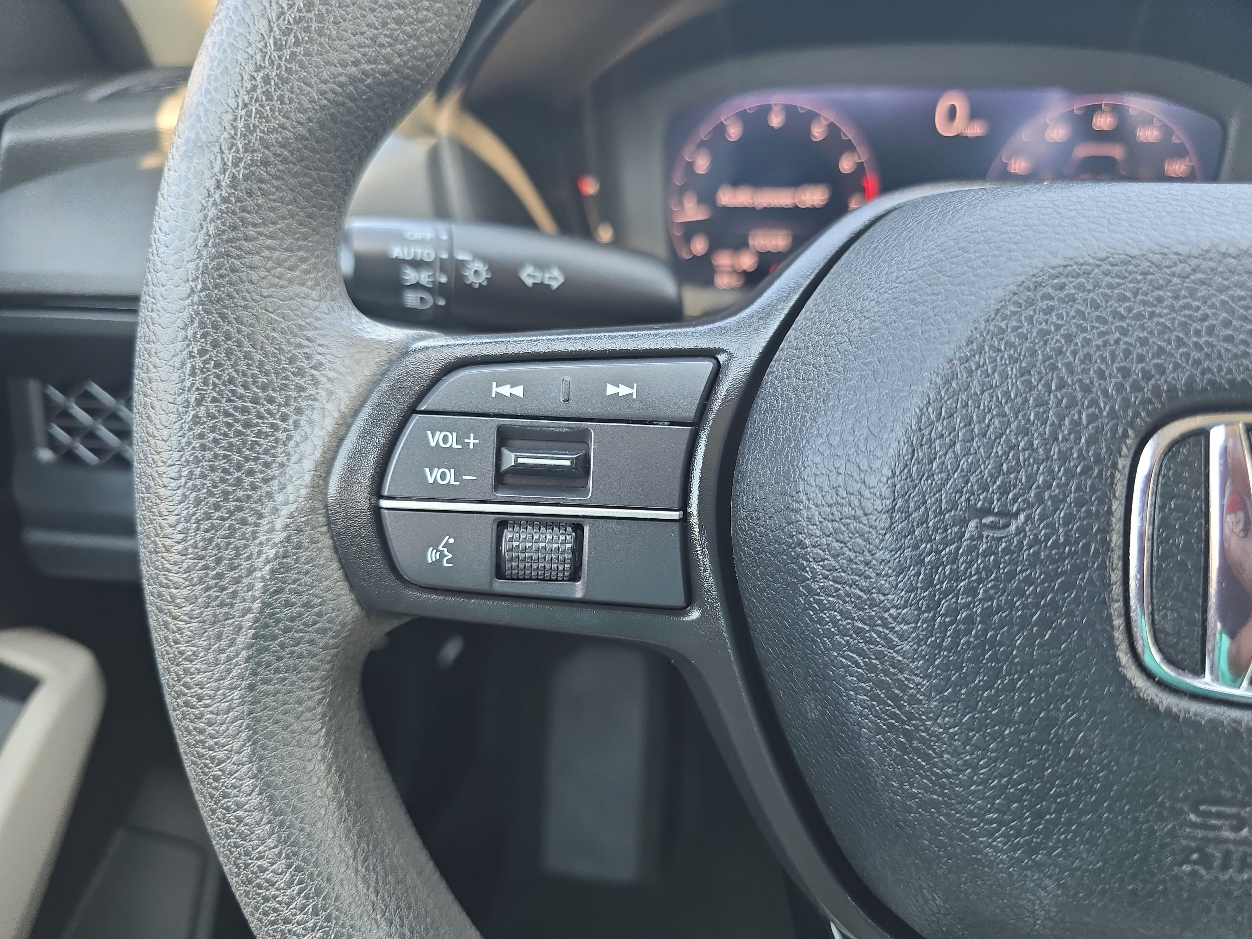 Used 2023 Honda Accord EX image 17