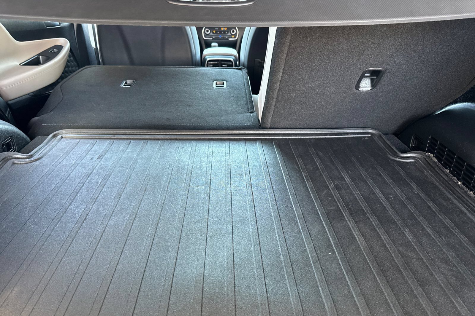 Used 2019 Hyundai Santa Fe SE FWD image 20