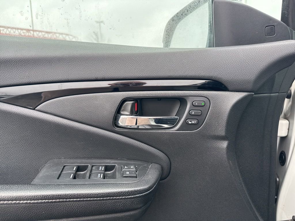 Used 2020 Honda Ridgeline RTL-E image 11