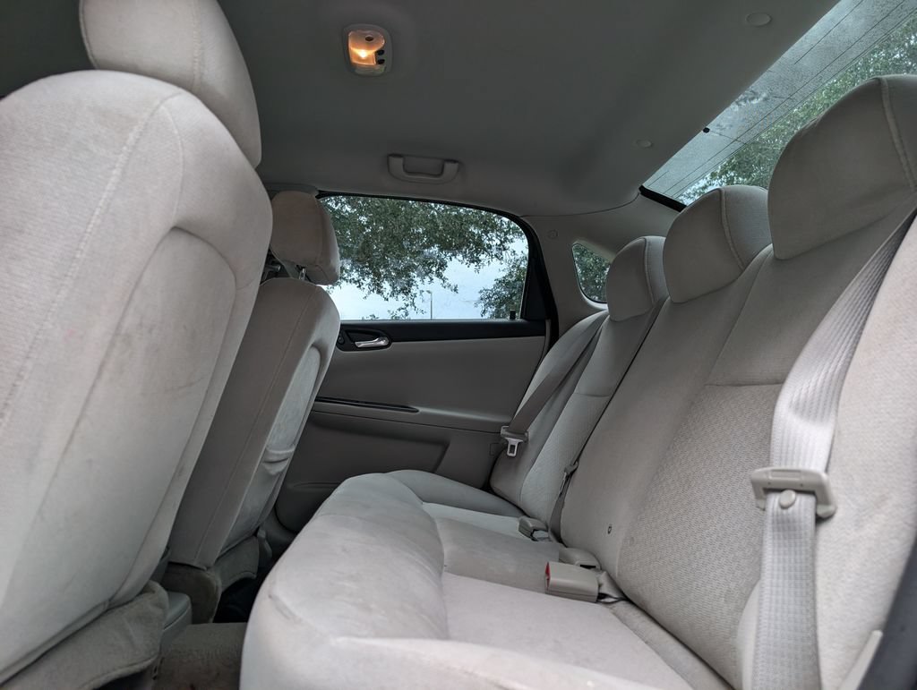 Used 2007 Chevrolet Impala LS FWD image 10