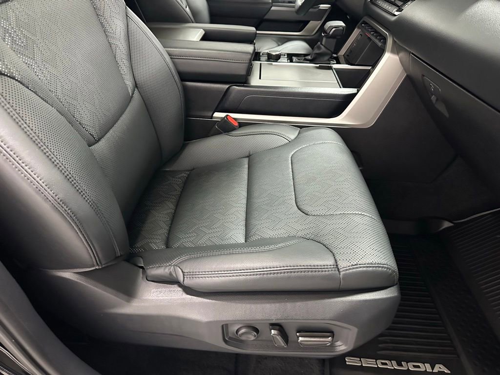 Used 2024 Toyota Sequoia SR5 w/ SR5 Premium Package AWD/4WD image 61