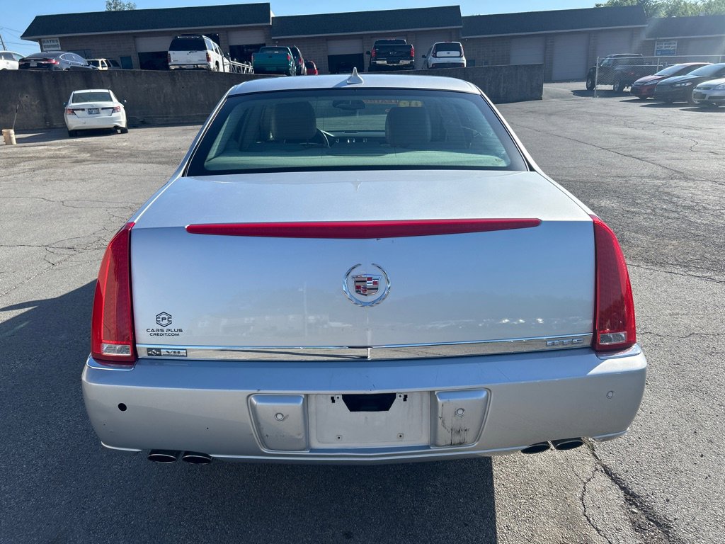 Used 2009 Cadillac DTS FWD image 7