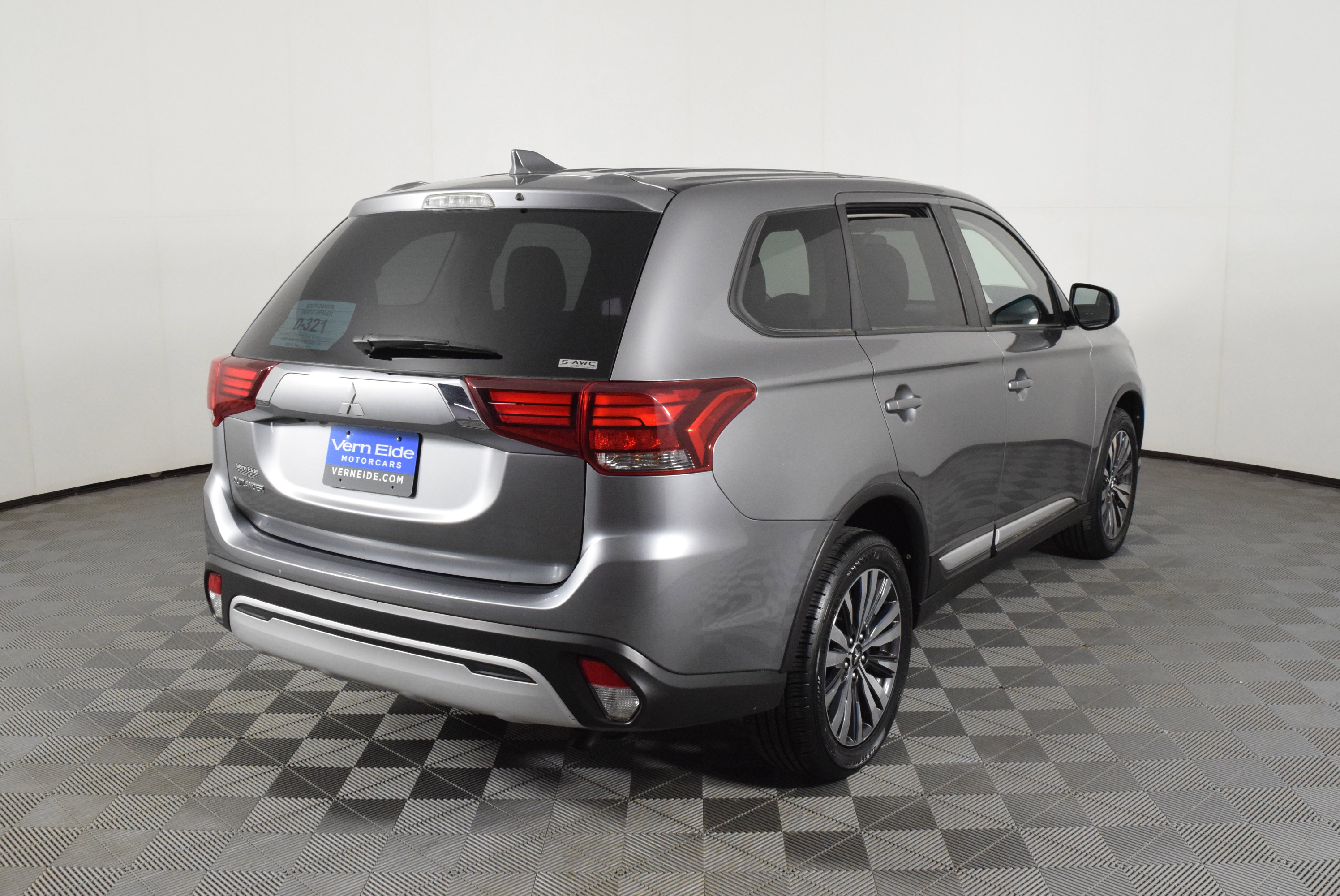 Used 2020 Mitsubishi Outlander ES image 5