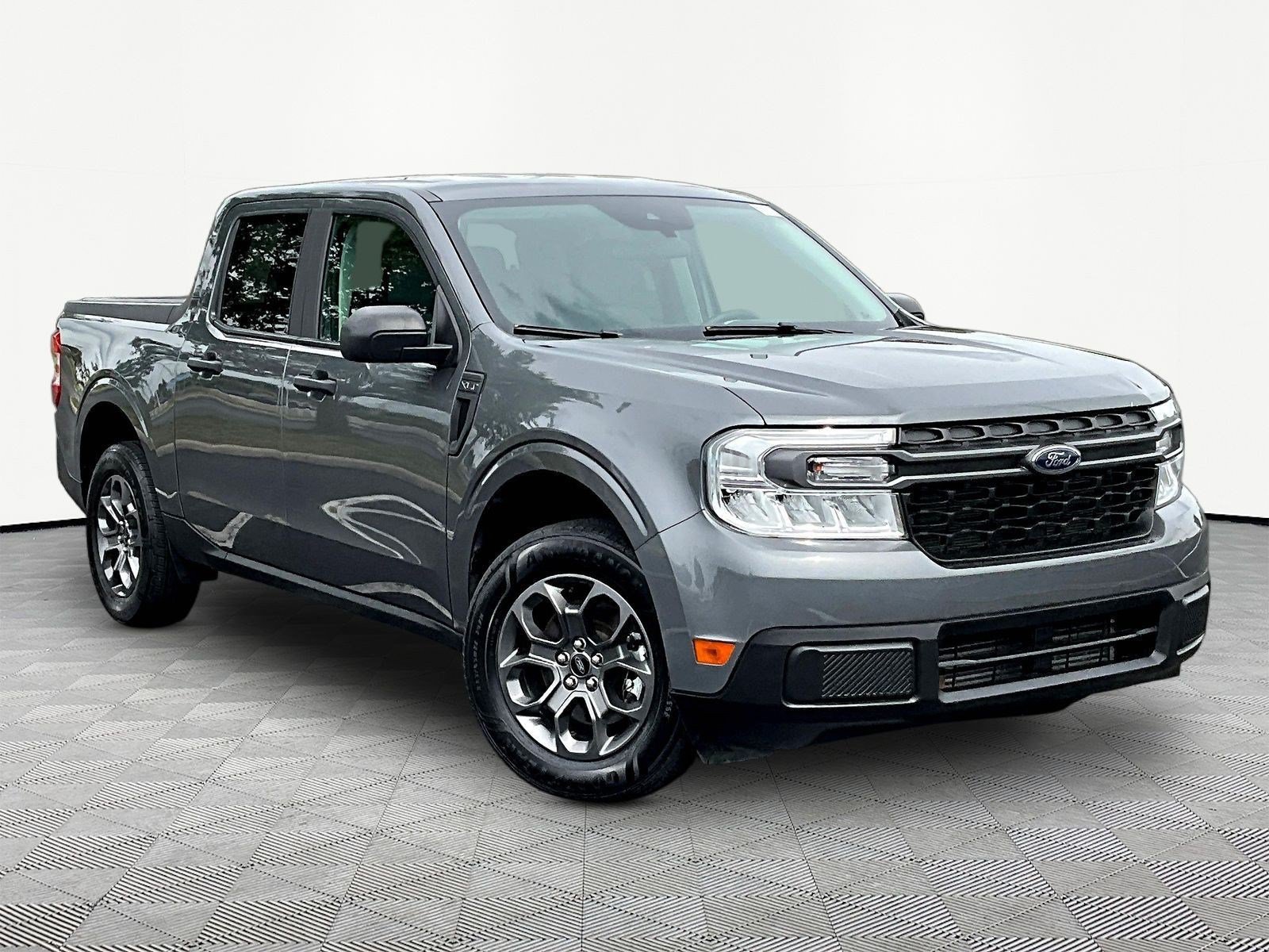 Used 2024 Ford Maverick XLT w/ Equipment Group 300A Standard AWD/4WD image 3