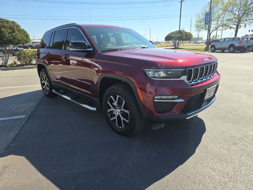 Used 2025 Jeep Grand Cherokee Limited image 8