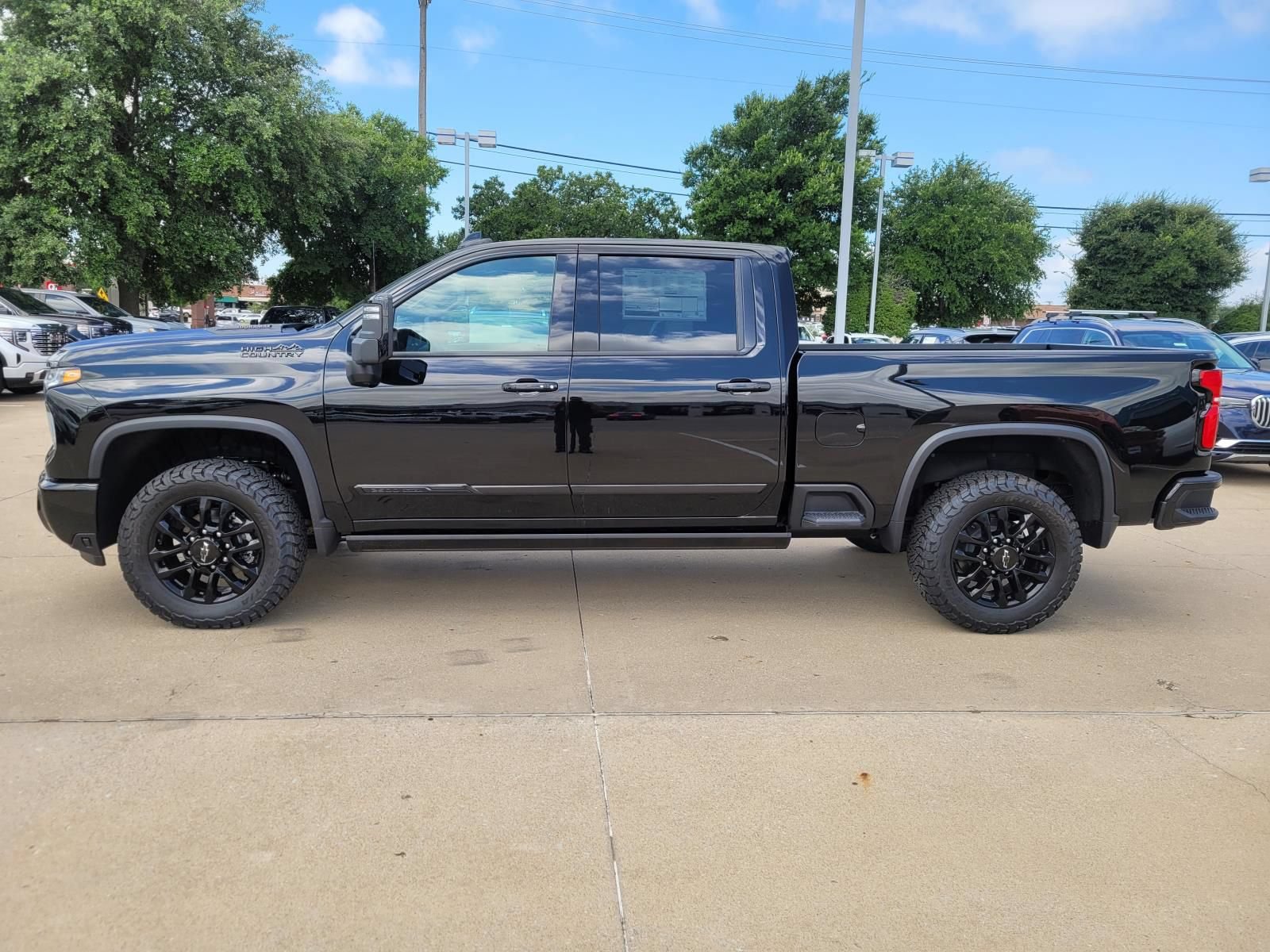 New 2026 Chevrolet Silverado 2500 High Country w/ High Country Premium Package AWD/4WD image 2