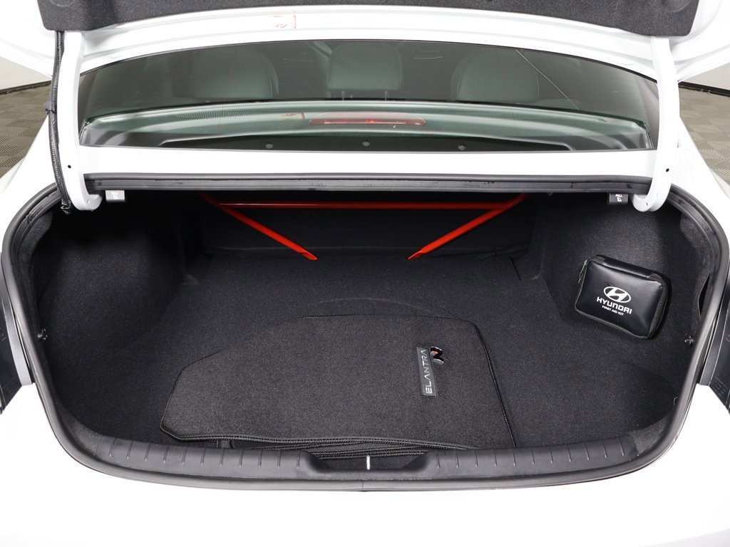 Used 2023 Hyundai Elantra N image 17