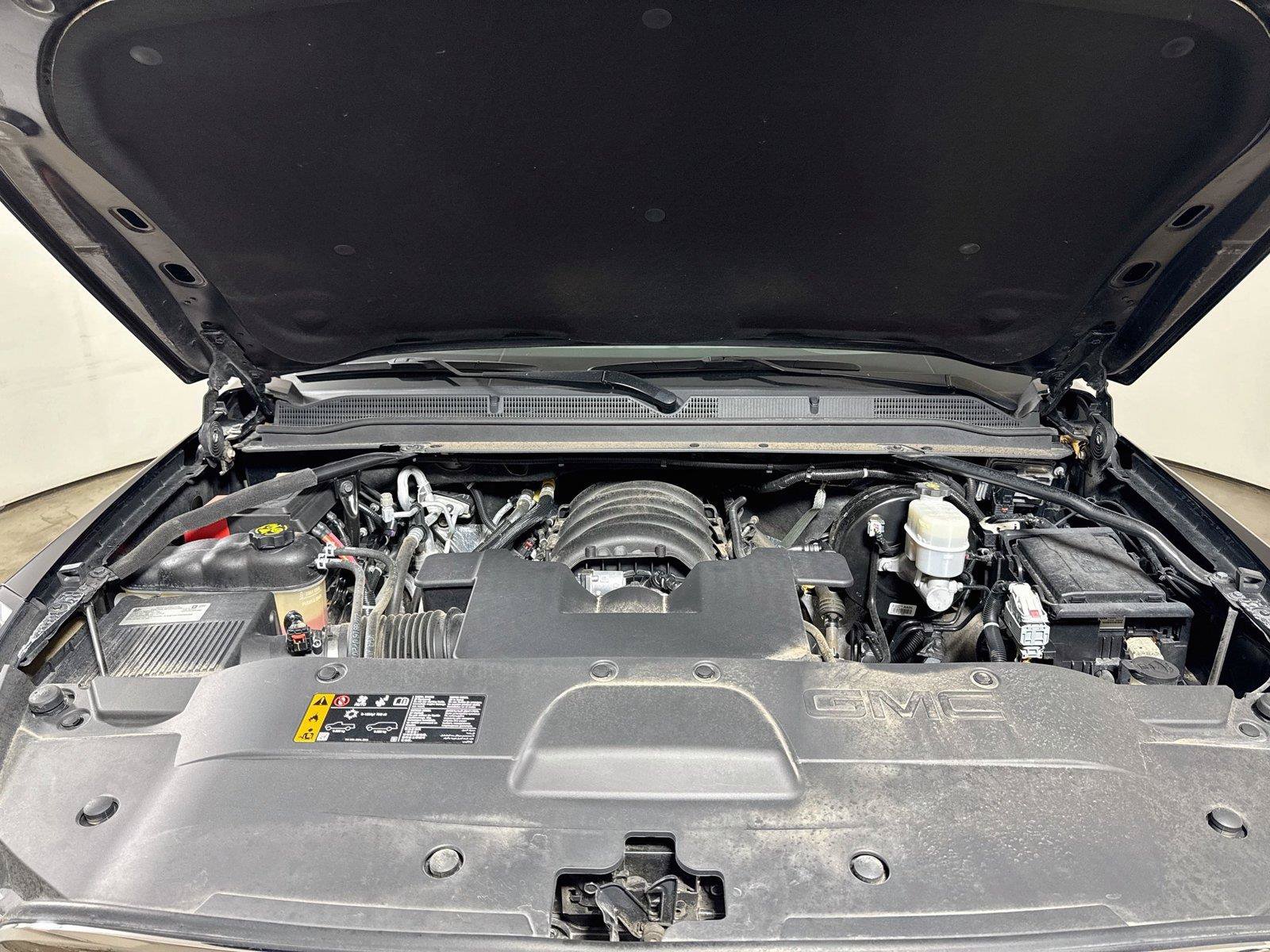 Used 2019 GMC Yukon Denali w/ Open Road Package RWD image 32