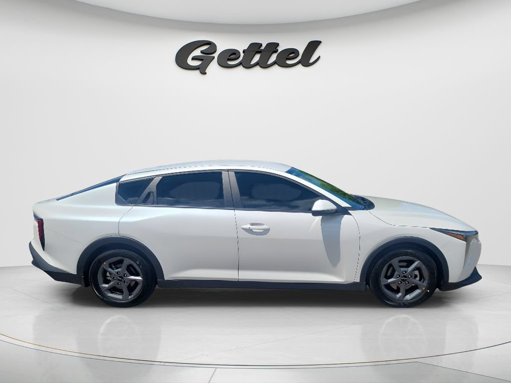 Used 2025 Kia K4 FWD image 4
