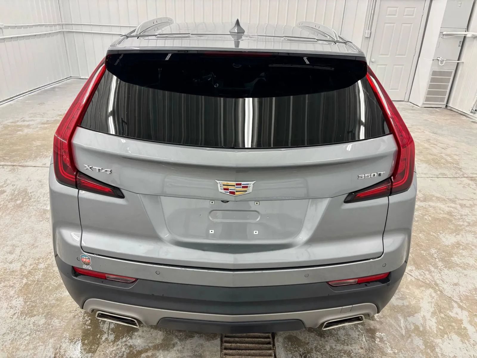 Used 2023 Cadillac XT4 Premium Luxury FWD image 6
