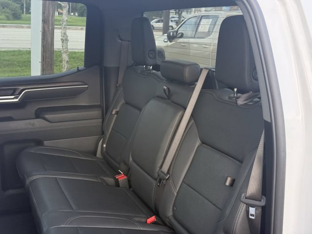 Used 2025 GMC Sierra 1500 SLT RWD image 29