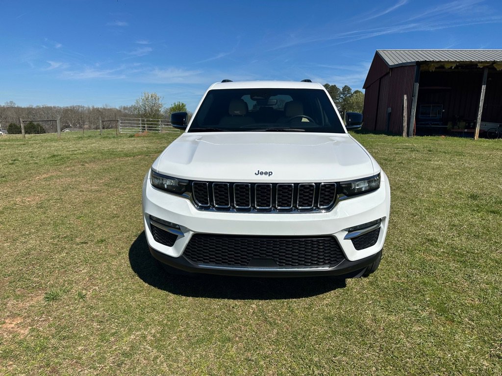 Used 2023 Jeep Grand Cherokee Limited image 5