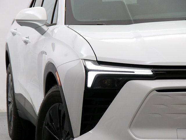 New 2026 Chevrolet Blazer EV LT image 4