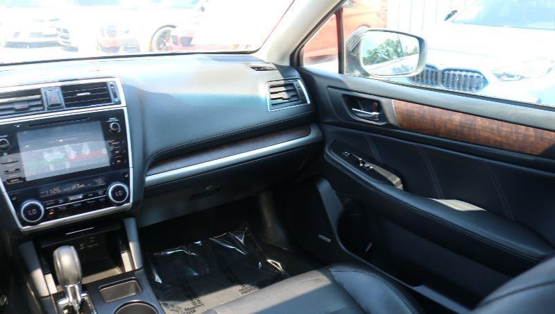 Used 2019 Subaru Outback 2.5i Limited AWD/4WD image 14