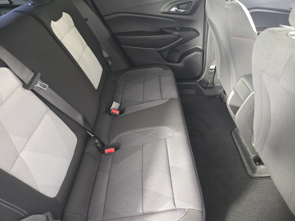 New 2026 Chevrolet Trax RS w/ Driver Confidence Package FWD image 34