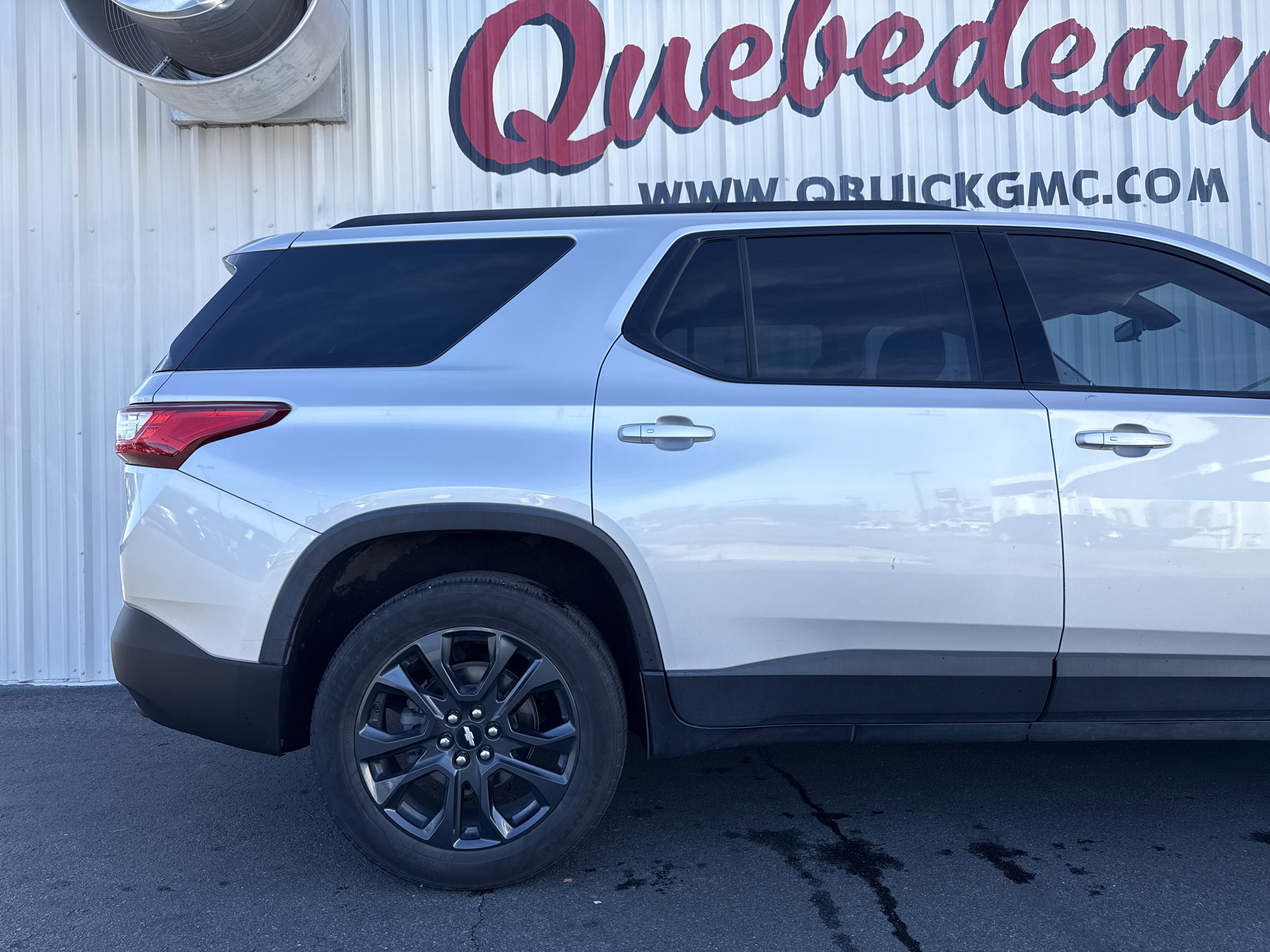 Used 2021 Chevrolet Traverse RS image 31