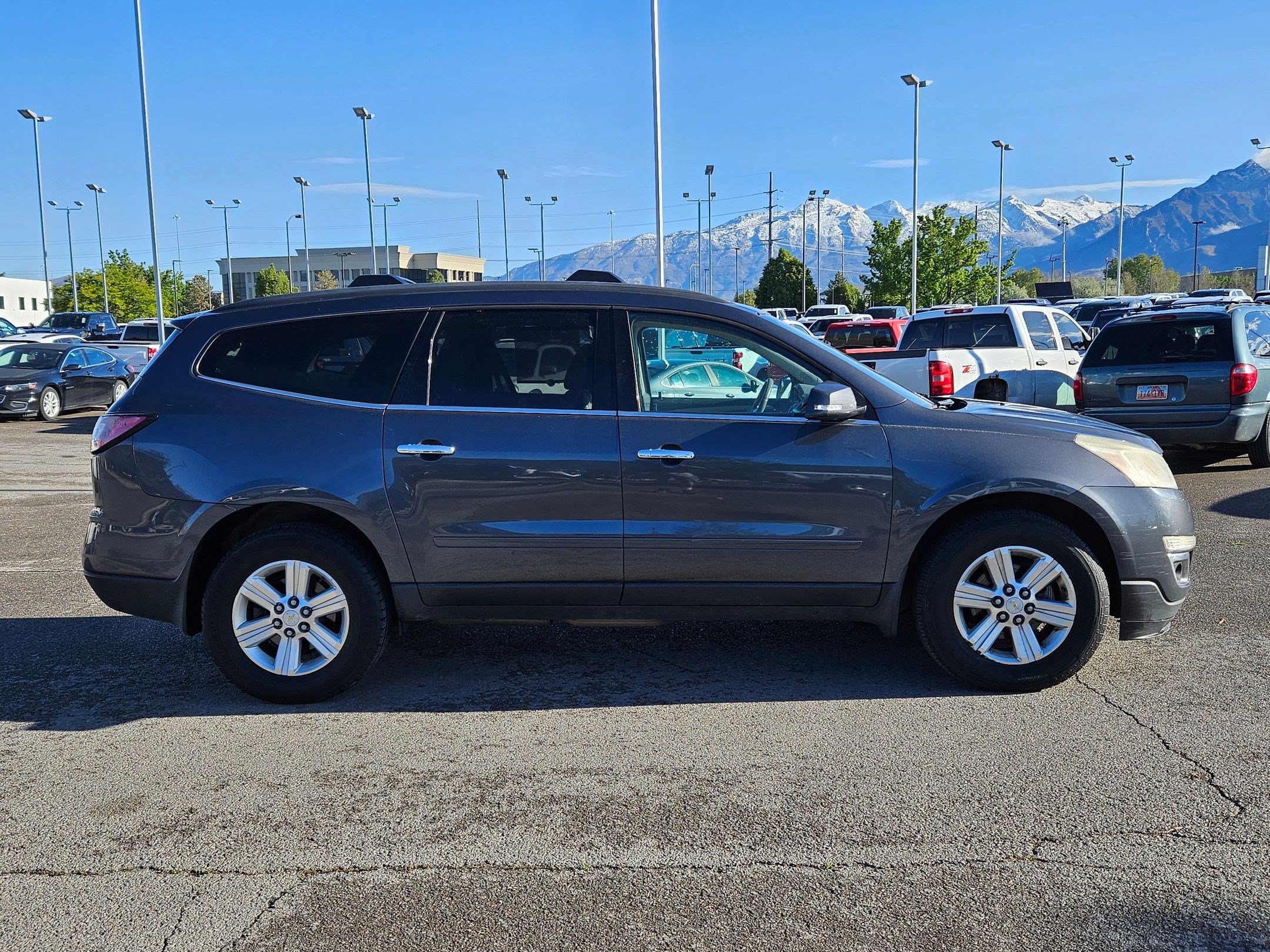 Used 2013 Chevrolet Traverse LT AWD/4WD image 2