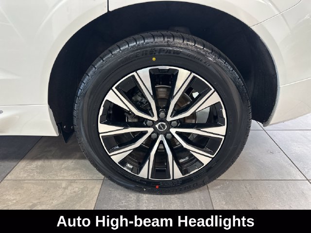 Used 2023 Volvo XC60 B5 Plus AWD/4WD image 8