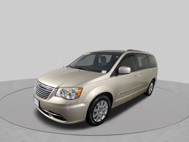 Used 2013 Chrysler Town & Country Touring FWD image 39