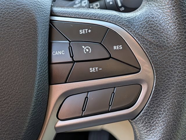 Used 2019 Jeep Cherokee Latitude w/ Popular Appearance Group FWD image 19
