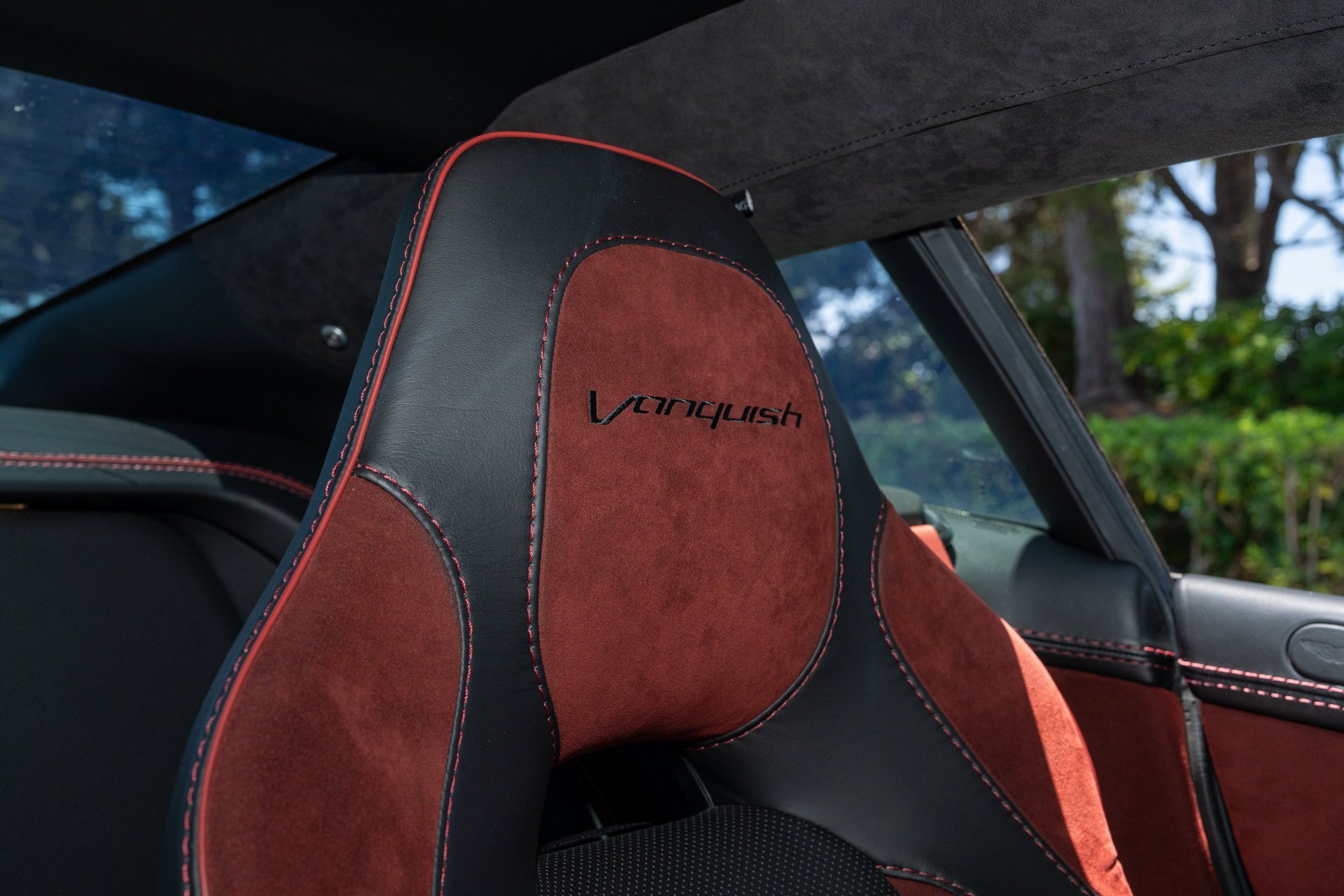 Used 2014 Aston Martin Vanquish Coupe image 22