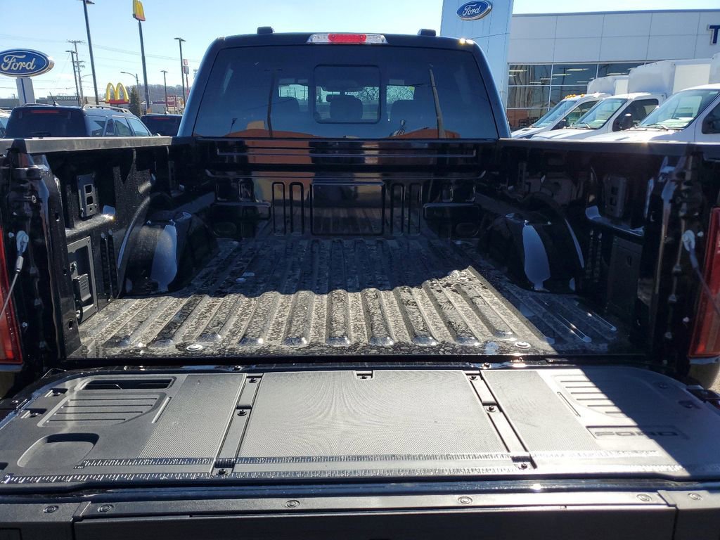 New 2025 Ford F150 XLT w/ Equipment Group 302A MID image 8