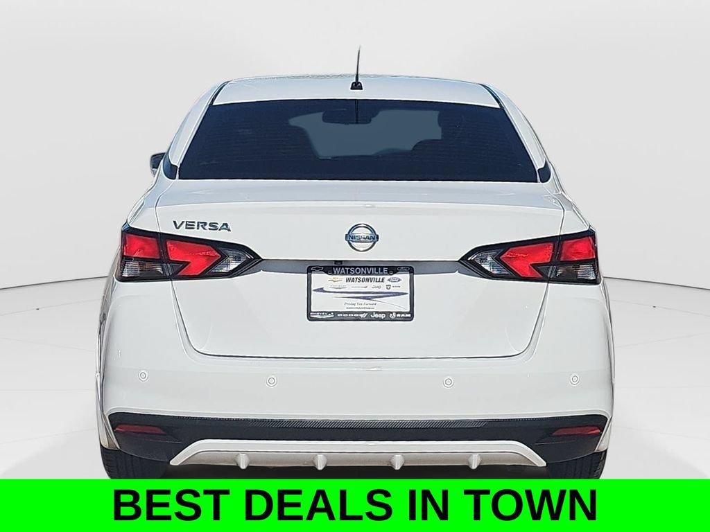 Used 2021 Nissan Versa S FWD image 4