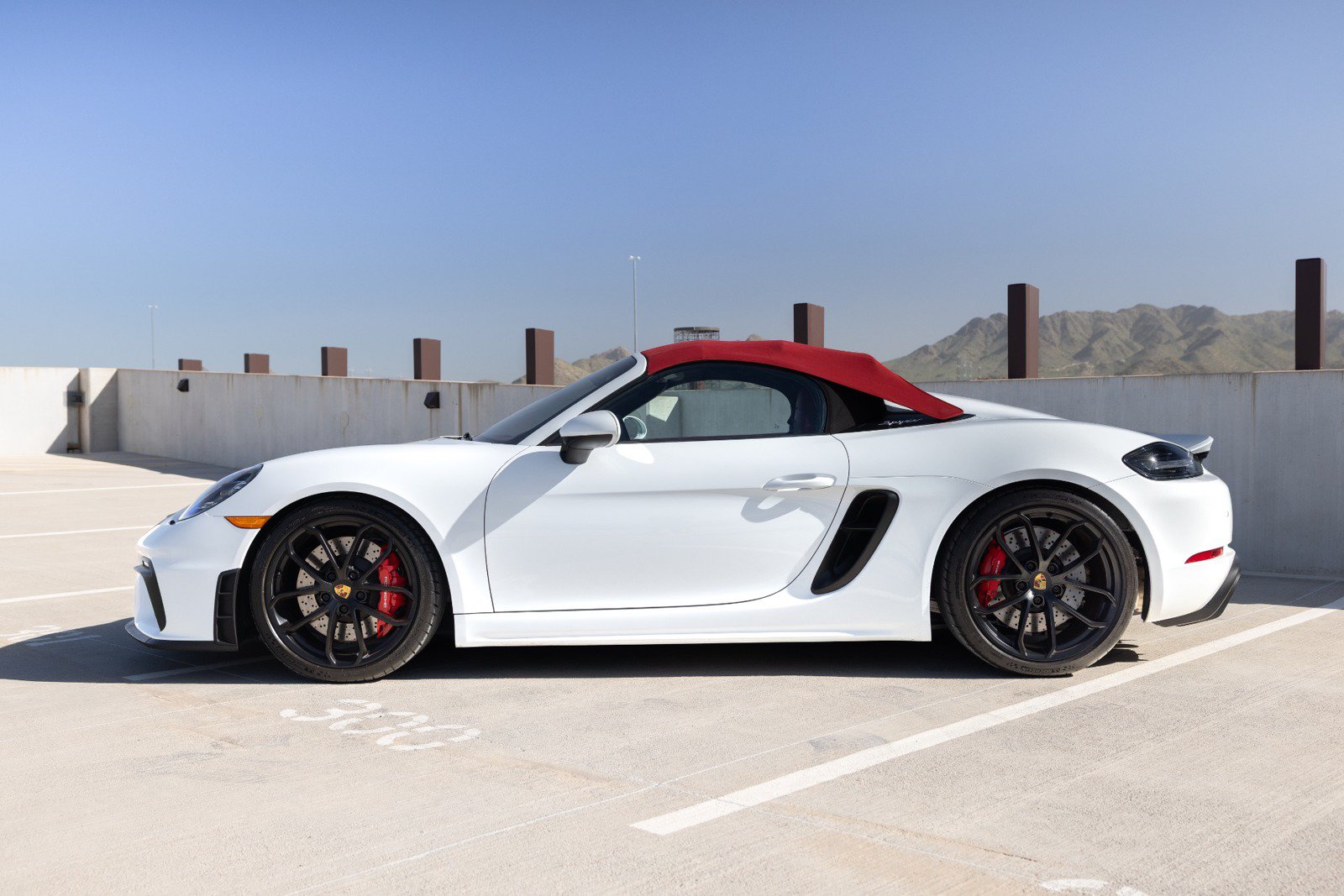 Used 2020 Porsche 718 Boxster Spyder RWD image 11