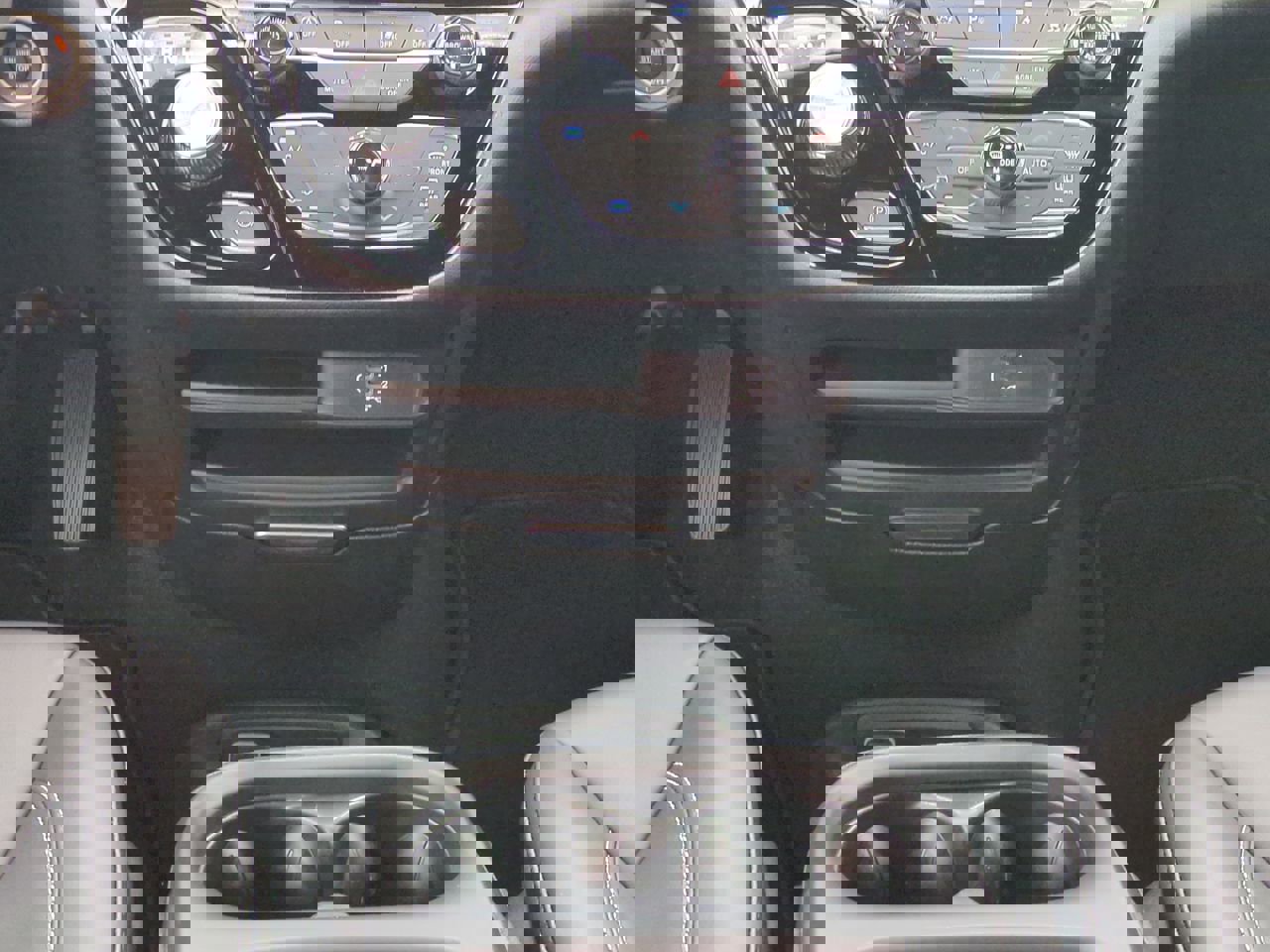 New 2026 Chrysler Voyager LX image 18