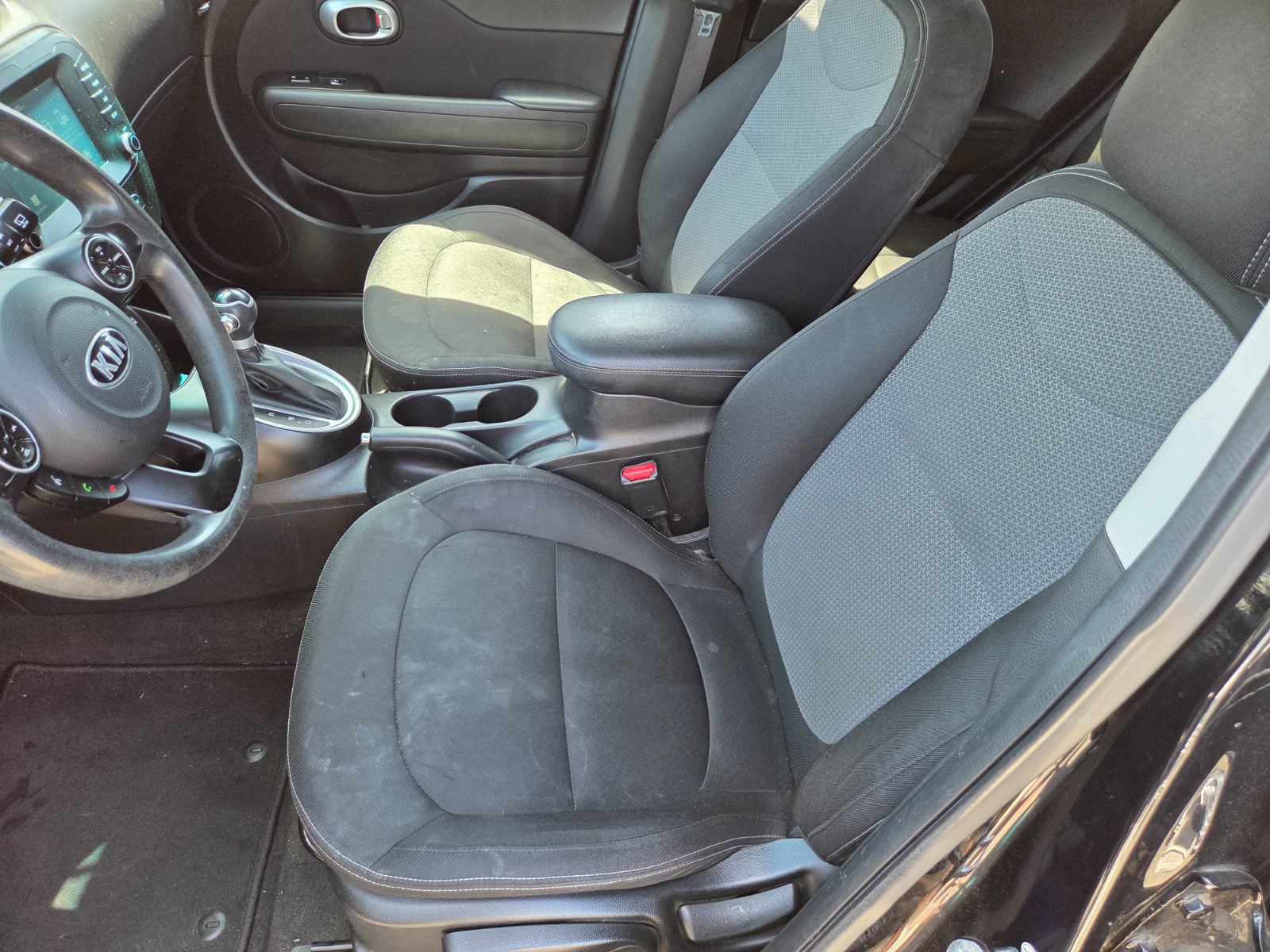 Used 2018 Kia Soul + FWD image 24