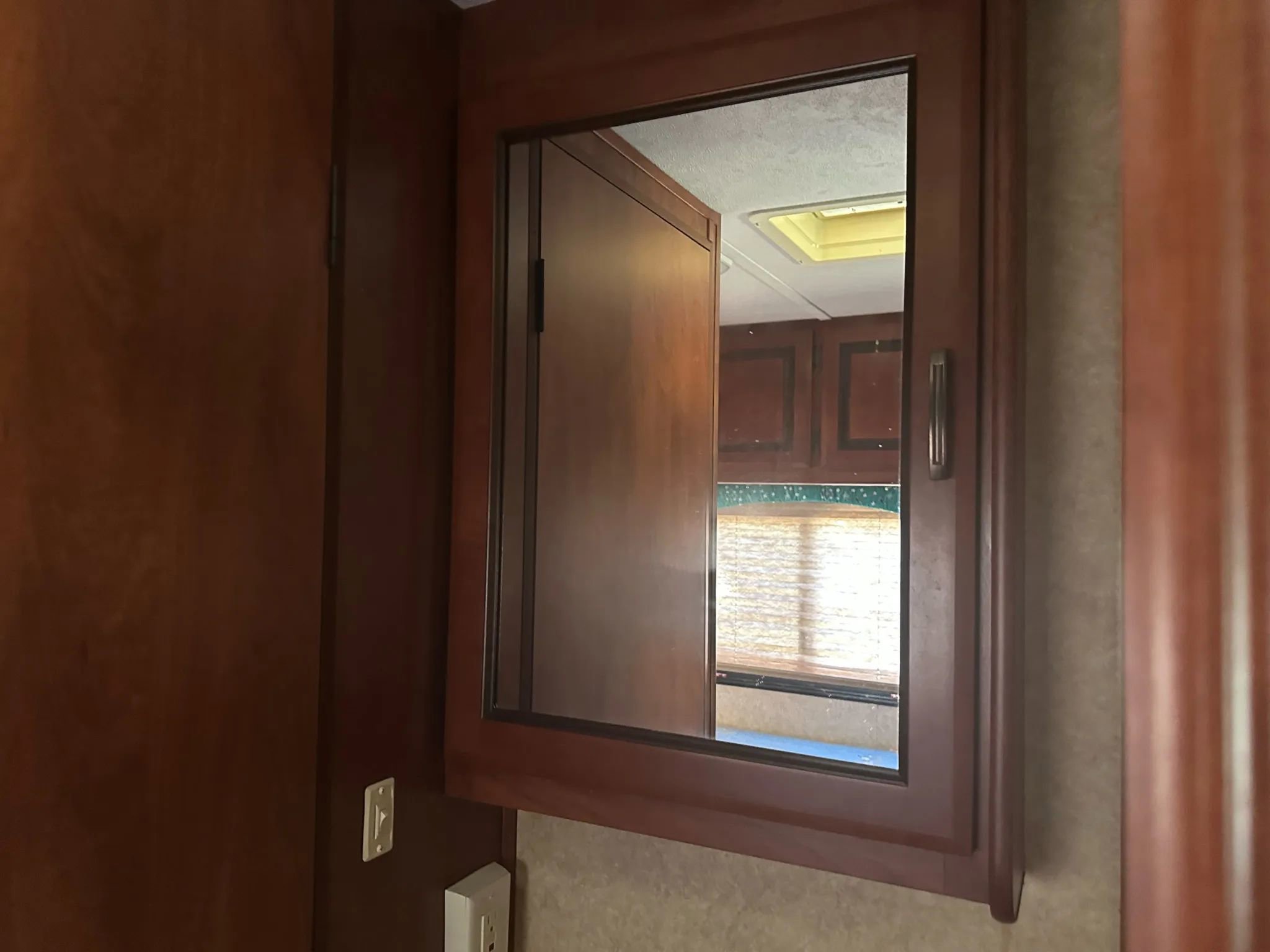 Used 2011 Mercedes-Benz Sprinter 3500 image 33