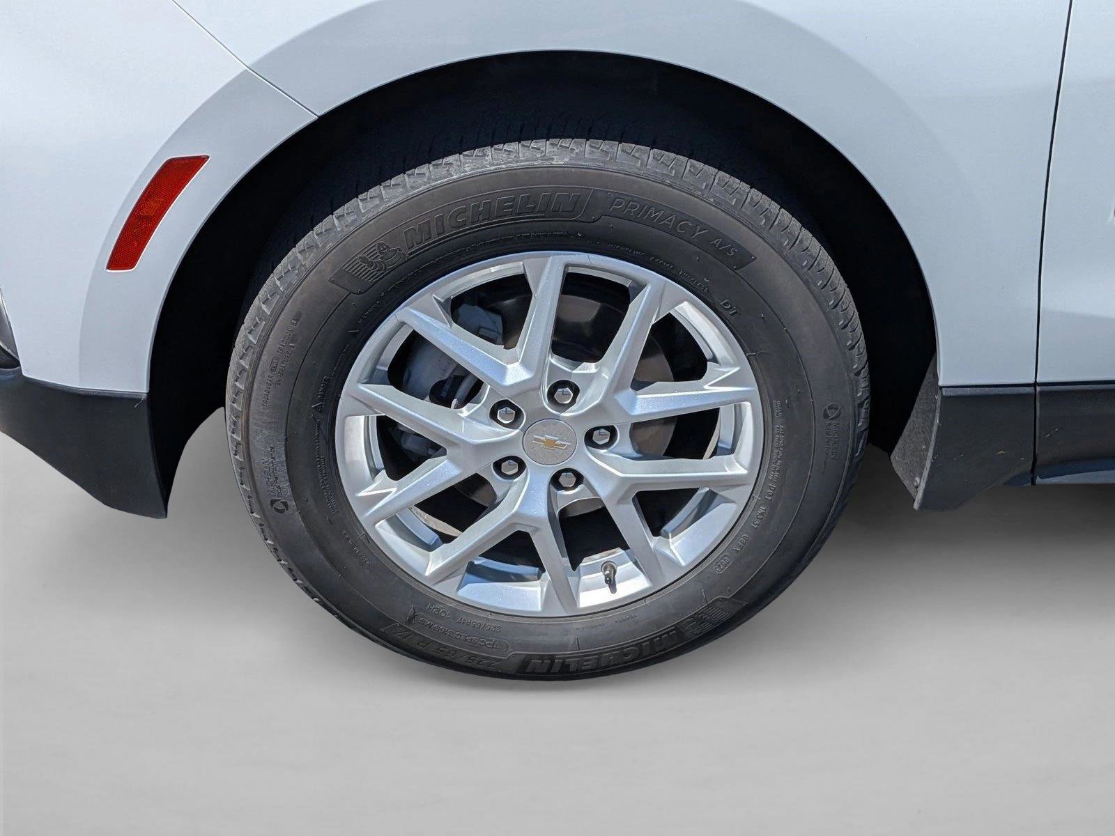 Used 2023 Chevrolet Equinox LT FWD image 15