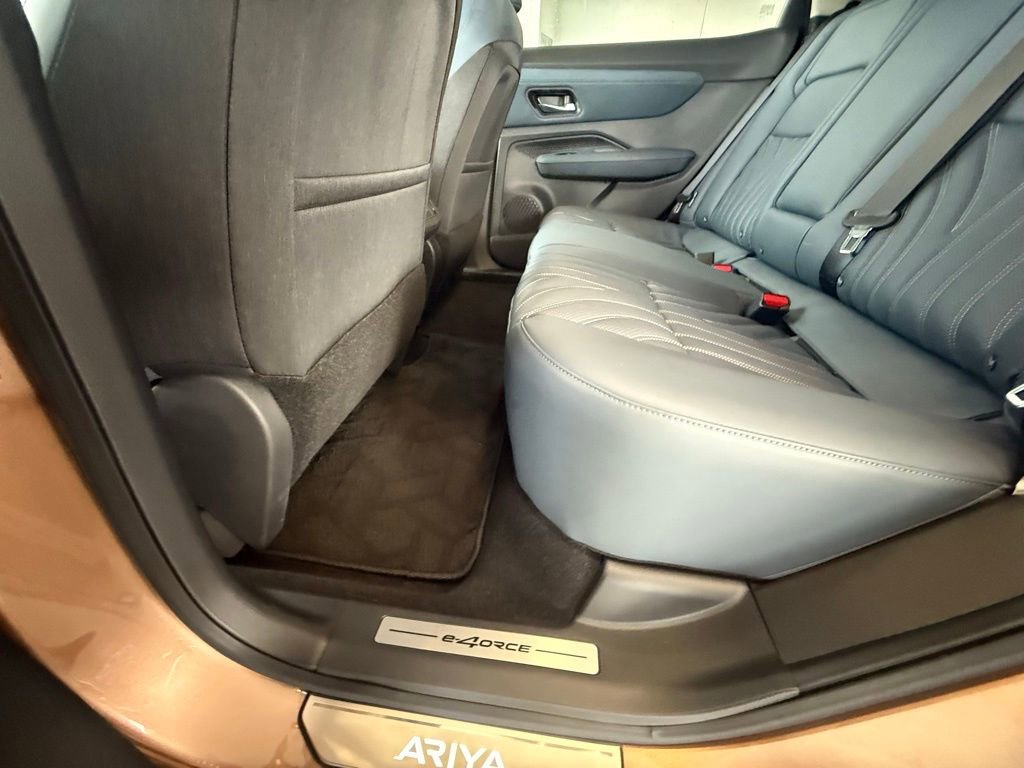 Used 2025 Nissan Ariya Platinum image 26