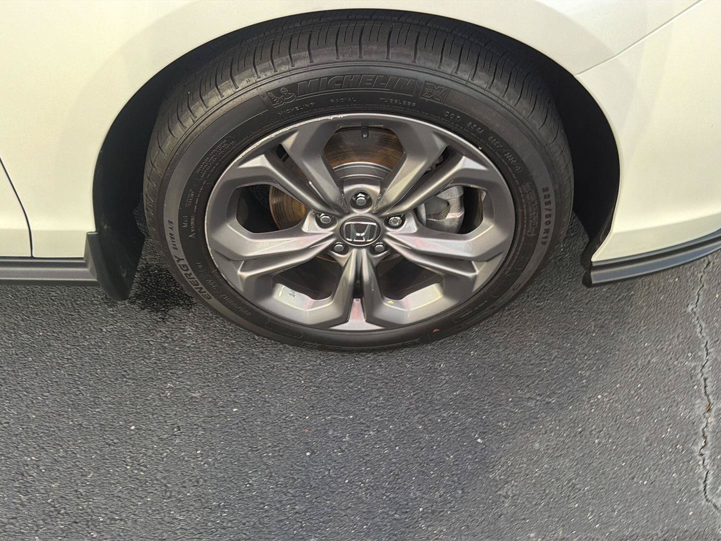 Used 2024 Honda Accord EX image 40