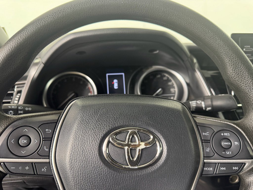 Used 2021 Toyota Camry LE image 22