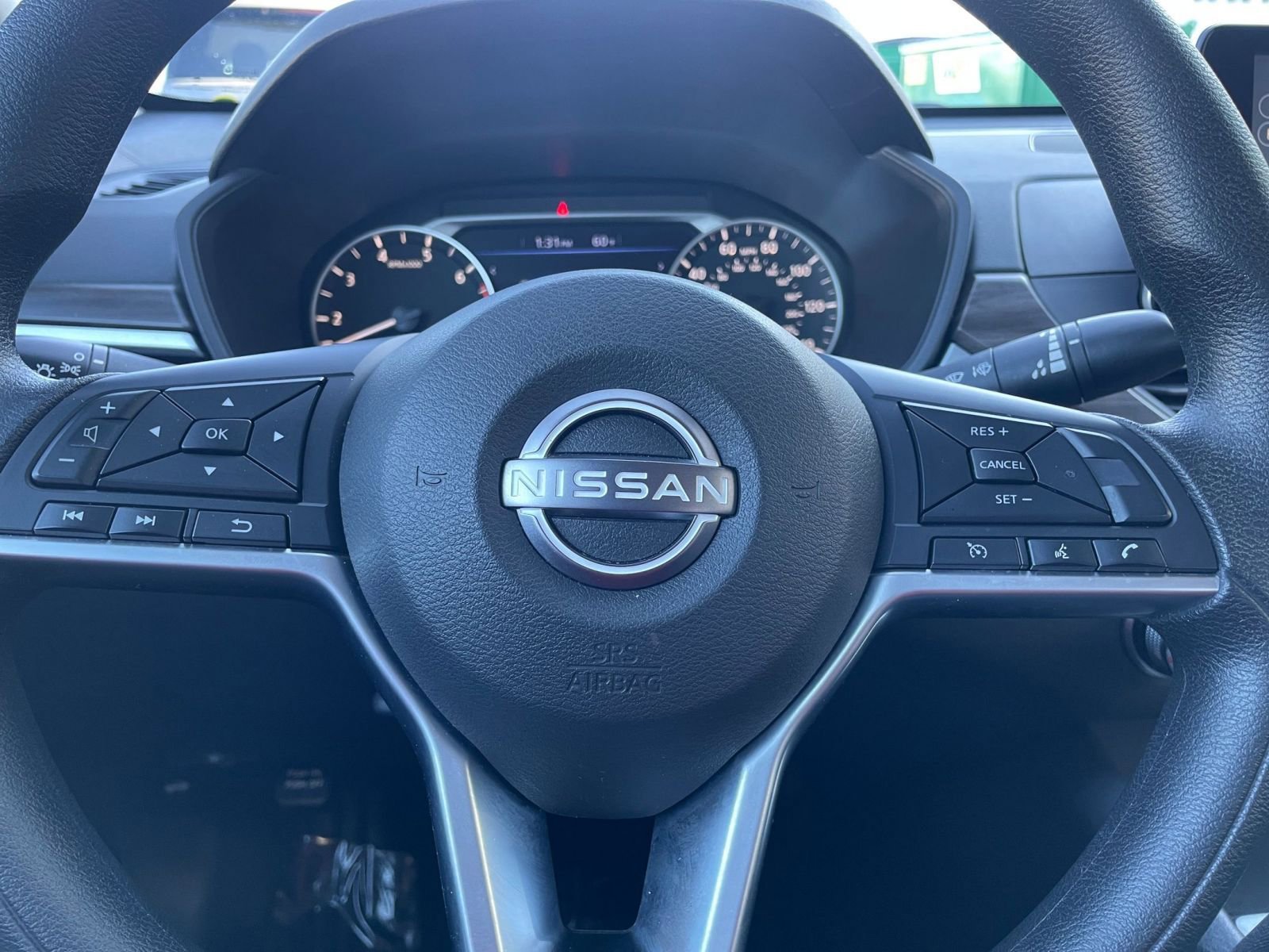 Used 2025 Nissan Altima 2.5 SV image 27