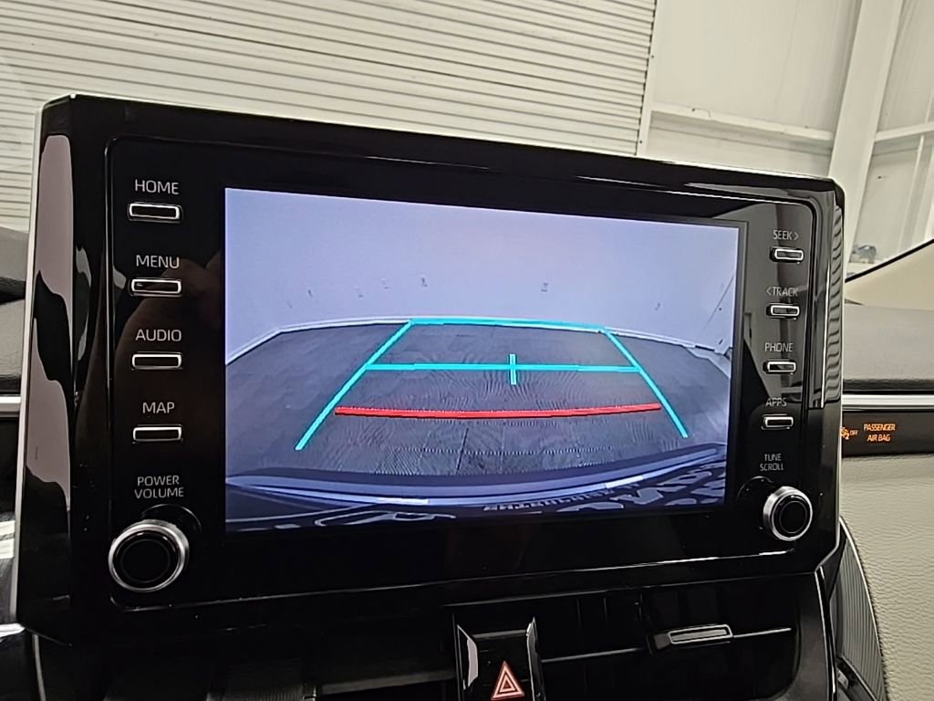 Used 2020 Toyota Corolla LE image 17