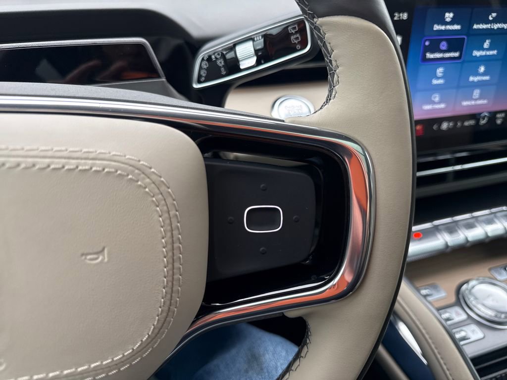 Used 2025 Lincoln Nautilus Reserve image 39