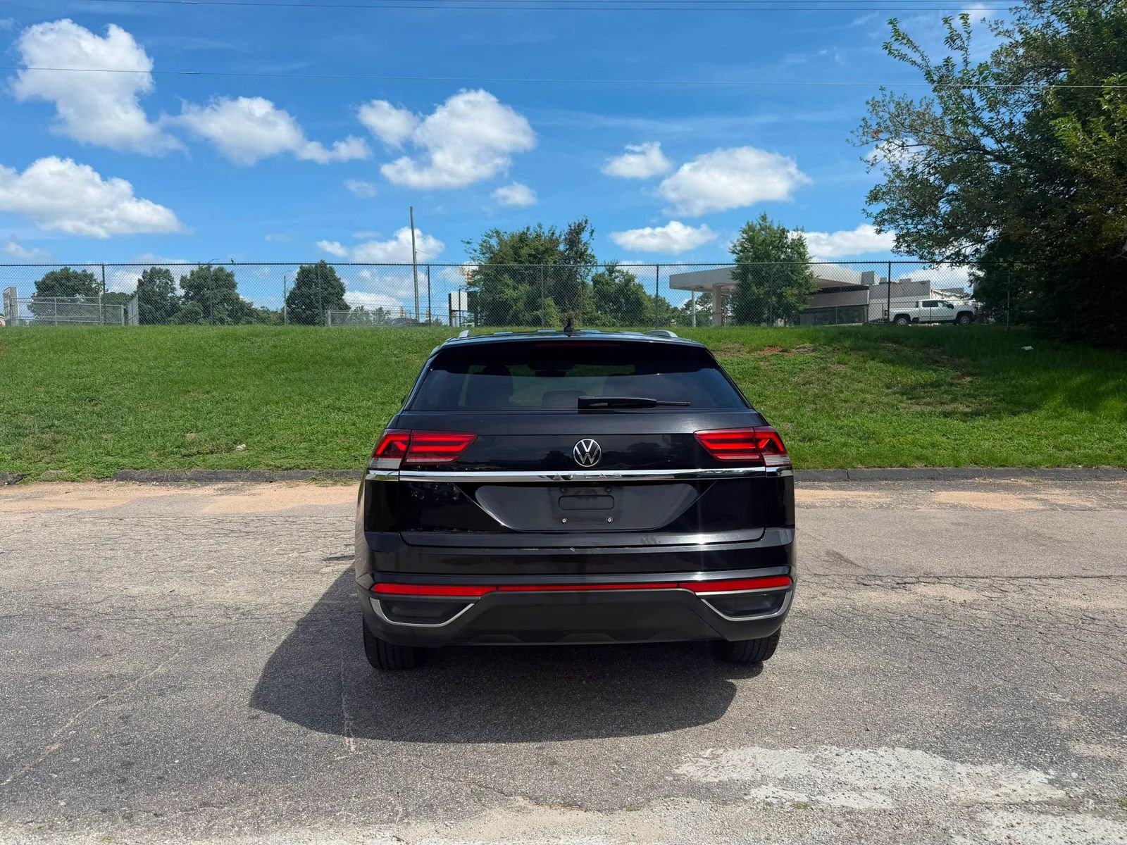 Used 2020 Volkswagen Atlas Cross Sport S FWD image 5