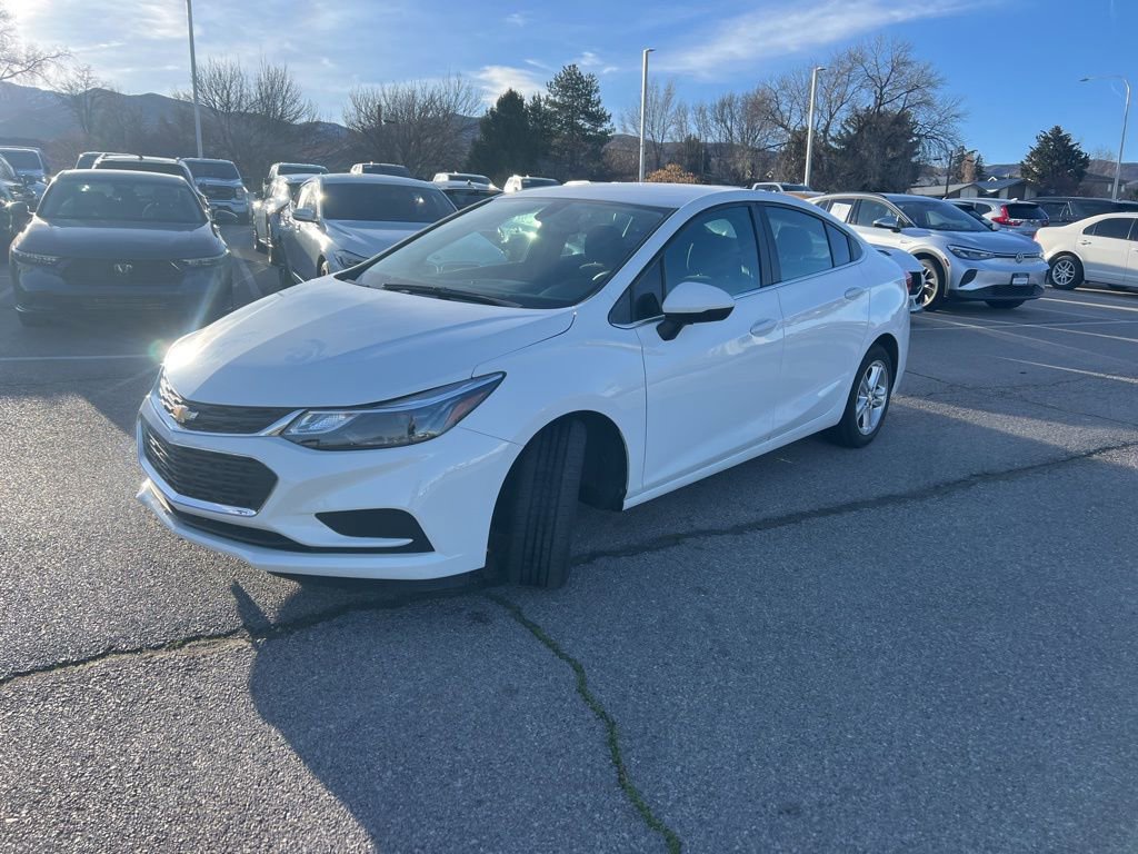 Used 2017 Chevrolet Cruze LT image 16