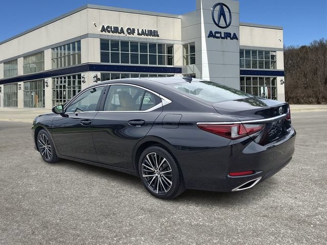 Used 2024 Lexus ES 350 w/ Premium Package FWD image 4