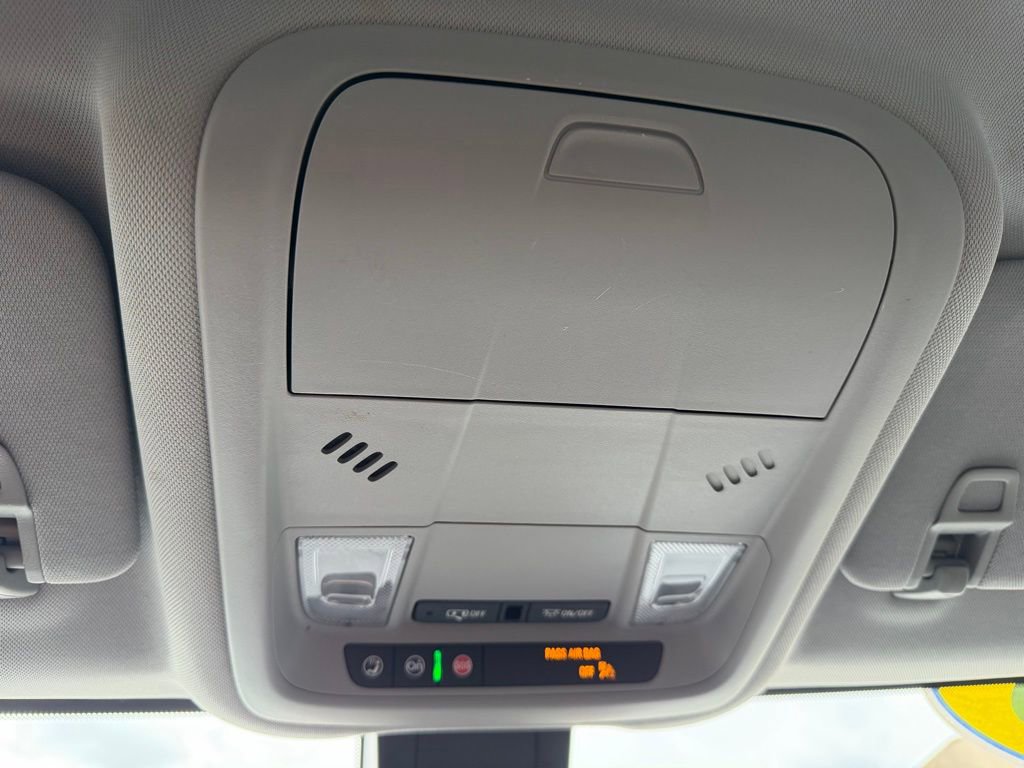 Used 2023 GMC Terrain SLE FWD image 26