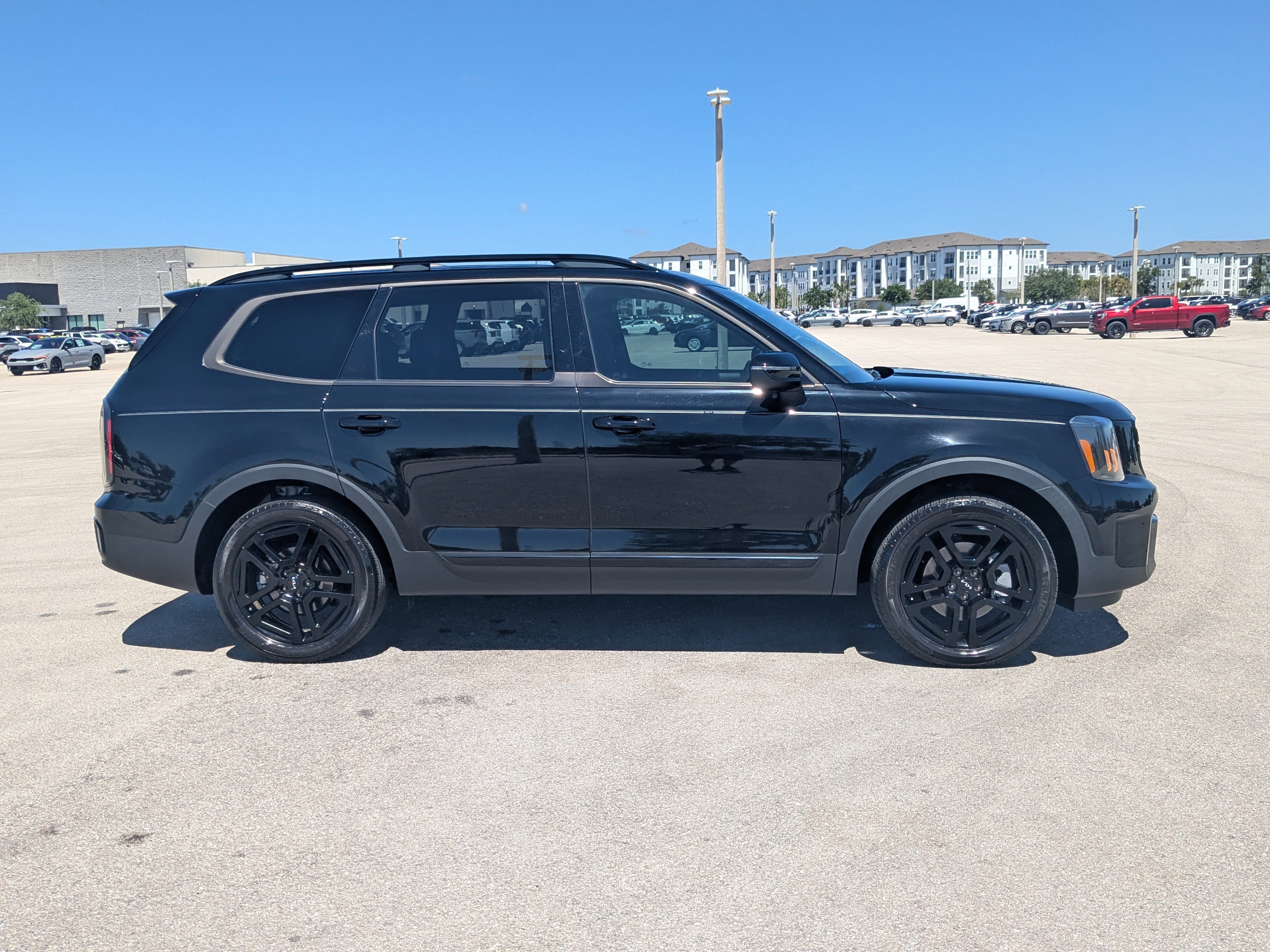 Certified 2024 Kia Telluride EX X-Line AWD/4WD image 4