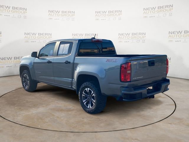 Used 2022 Chevrolet Colorado Z71 AWD/4WD image 3