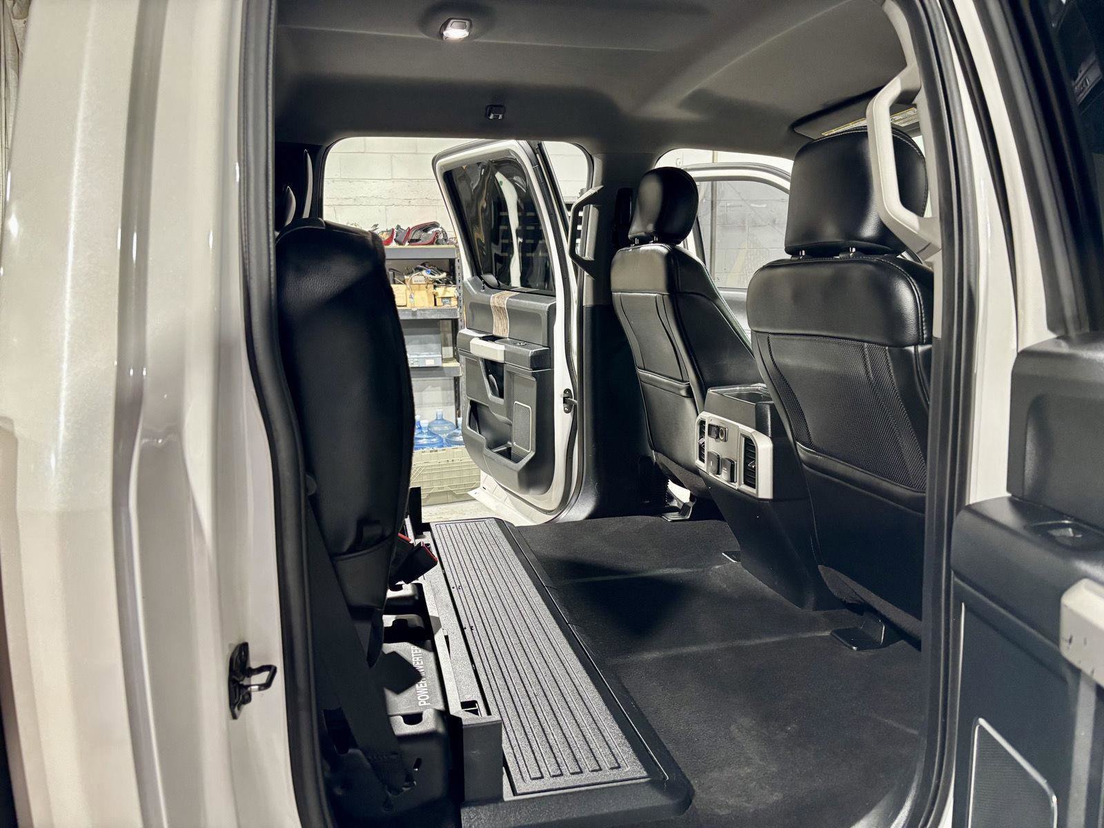 Used 2019 Ford F450 Lariat w/ Lariat Ultimate Package image 15