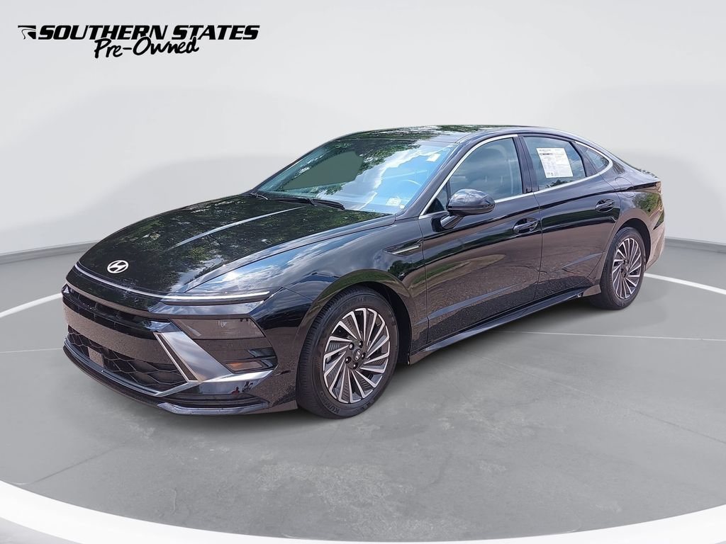 Certified 2025 Hyundai Sonata SEL FWD image 1