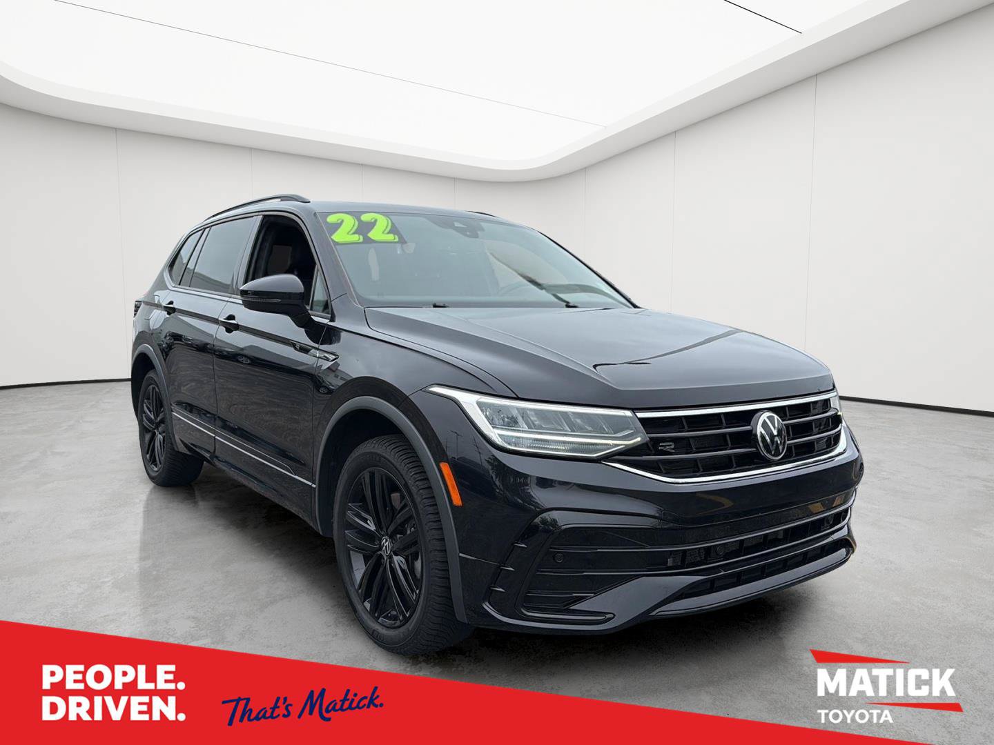 Used 2022 Volkswagen Tiguan SE R-Line