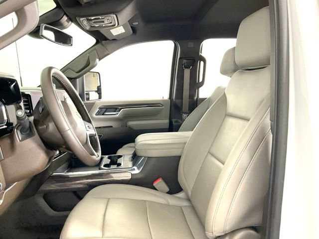 Used 2025 Chevrolet Silverado 2500 LTZ w/ LTZ Convenience Package image 30