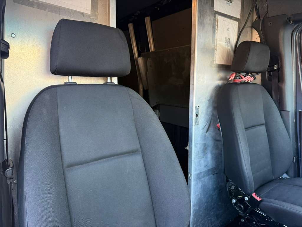 Used 2019 Mercedes-Benz Sprinter 144 image 30